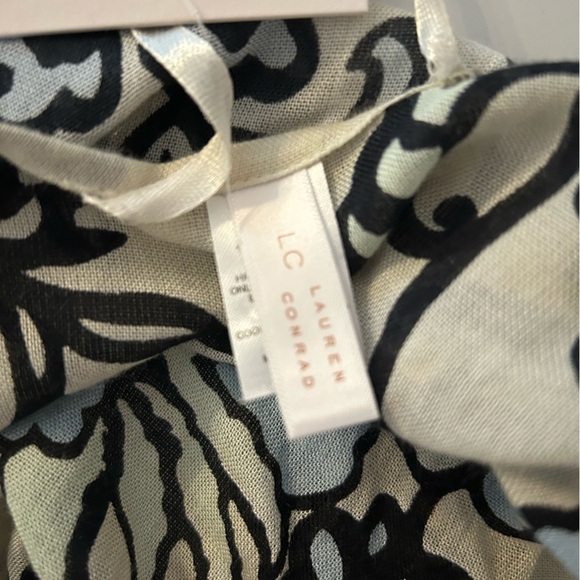 LC Lauren Conrad Black and Cream Blouse/ Cover-up - Picture 8 of 10